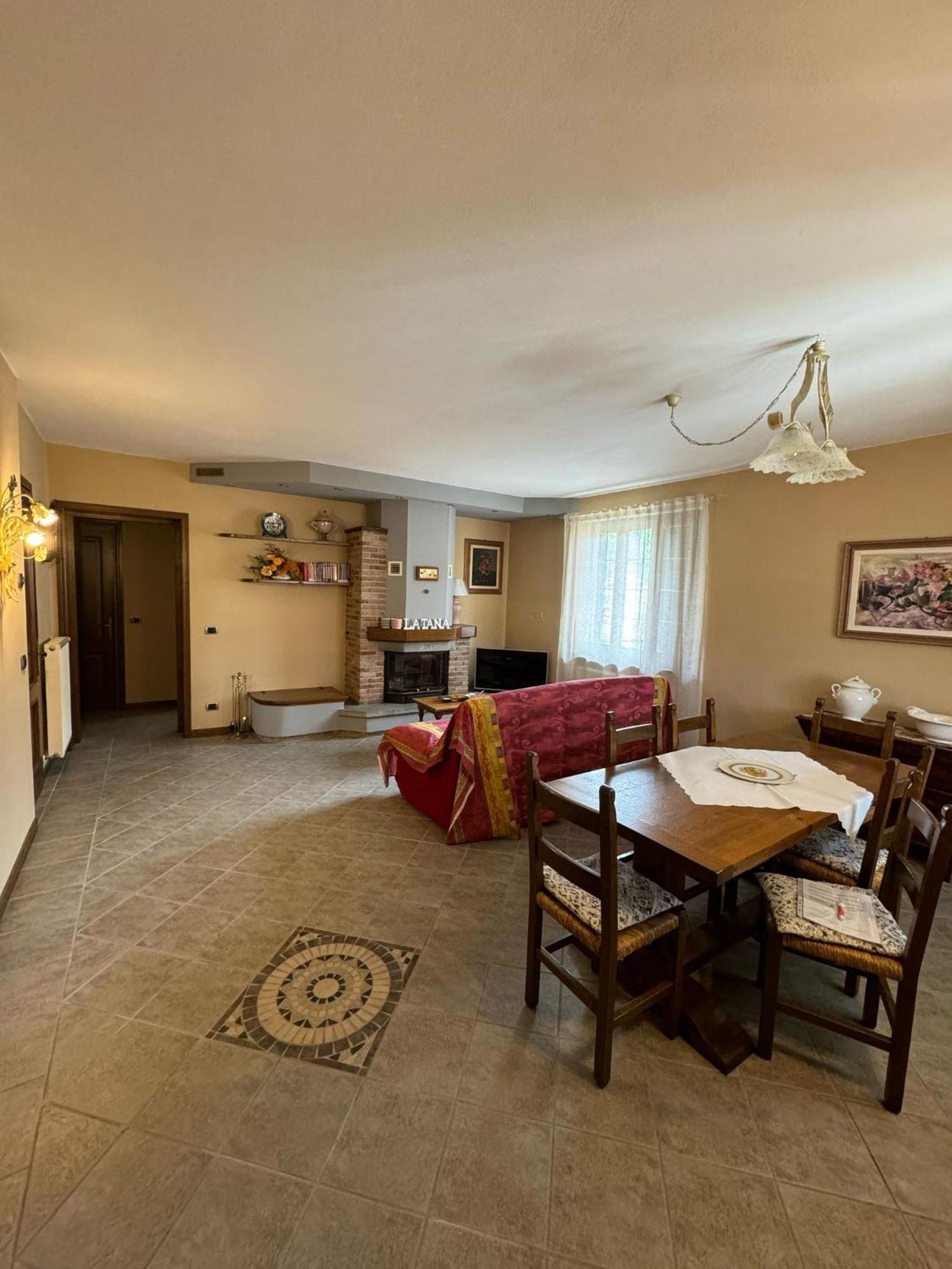 Appartamento Gallicano - La Tana Luaran gambar